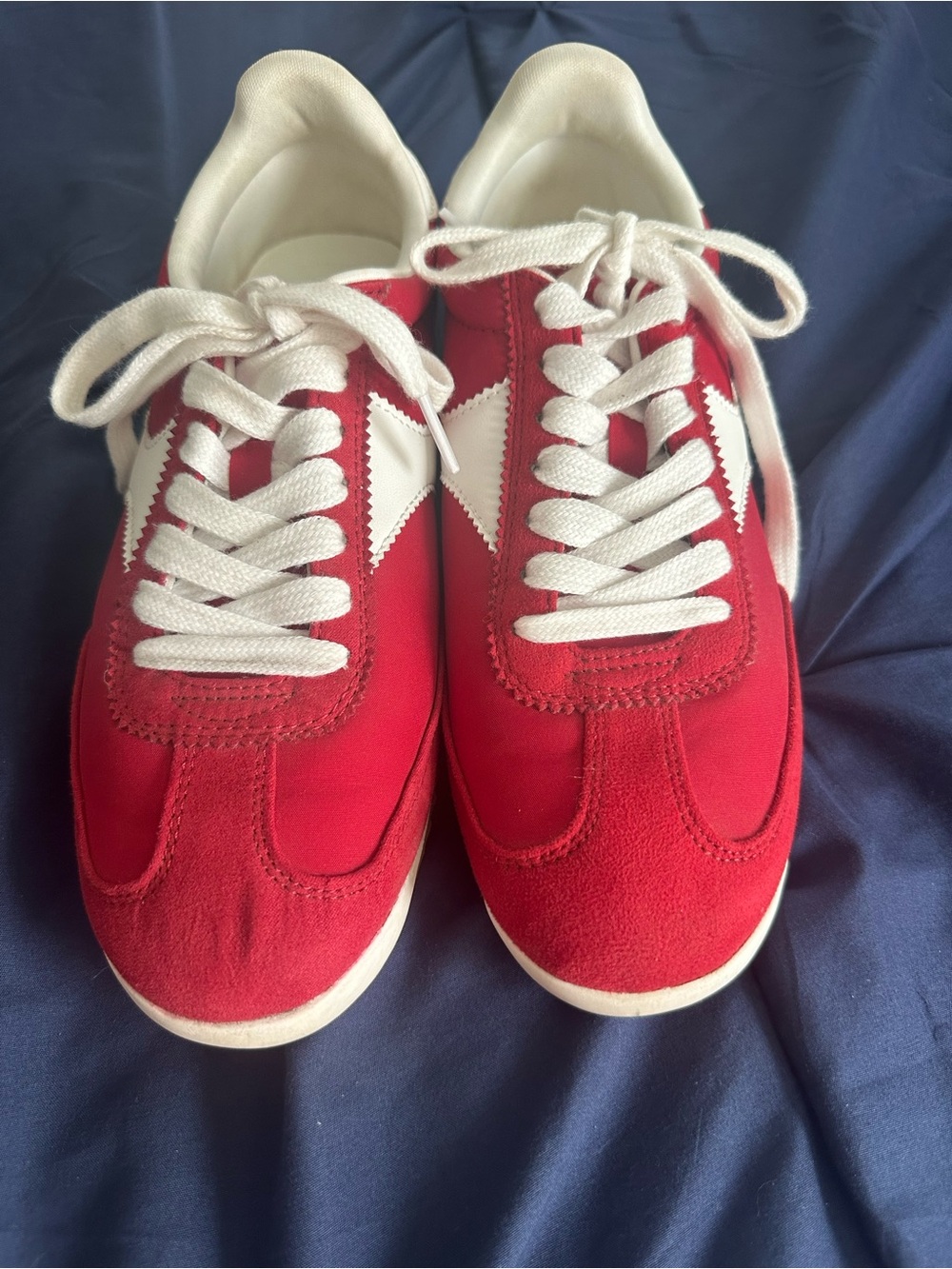 Universal Thread Red and White Women's Sneakers Size 8